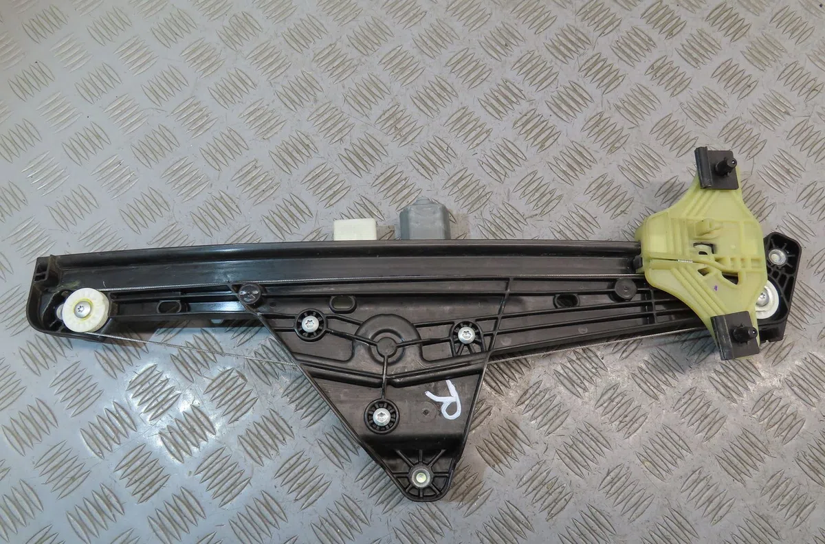 Mecanisme  moteur lève-glace avant droit Renault CLIO V (B7_) 1.0 tce 100 (b7mt) (2019) occasion