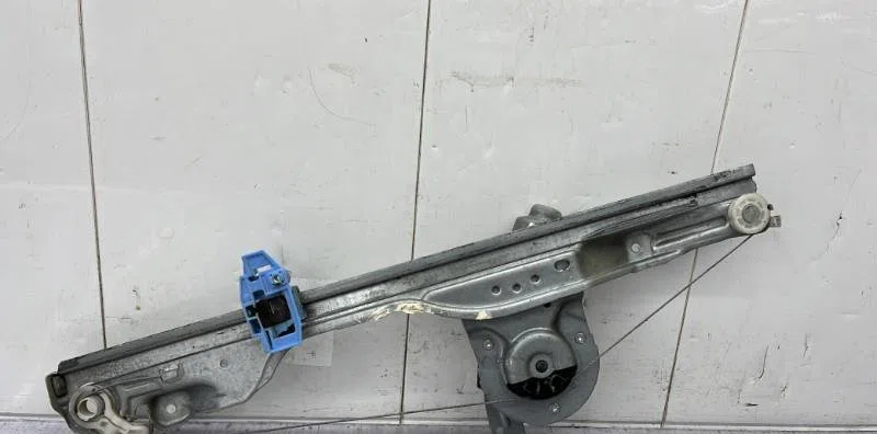 Mecanisme  moteur lève-glace avant droit RENAULT GRAND MODUS PHASE 2 occasion