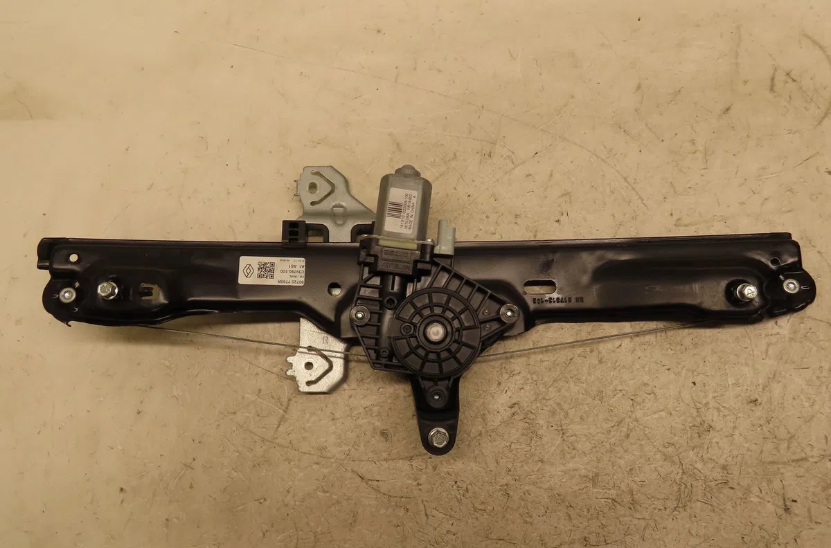 Mecanisme moteur lève-glace avant droit Renault KADJAR (HA_, HL_) 1.2 tce 130 (2015) occasion