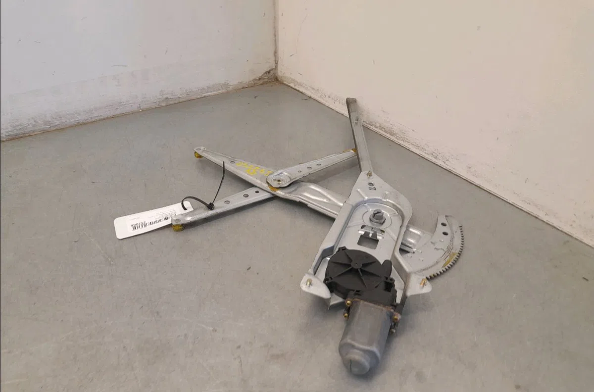 Mecanisme  moteur lève-glace avant droit Renault KANGOO Express (FC0-1_) 1.5 dci (fc08, fc09) (2003) occasion