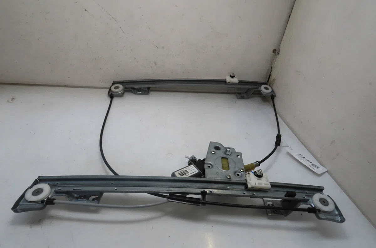 Mecanisme  moteur lève-glace avant droit Renault KANGOO - GRAND KANGOO II (KW0-1_) 1.6 (kw00, kw0y, kw0e, kw0n, kw0p) (2