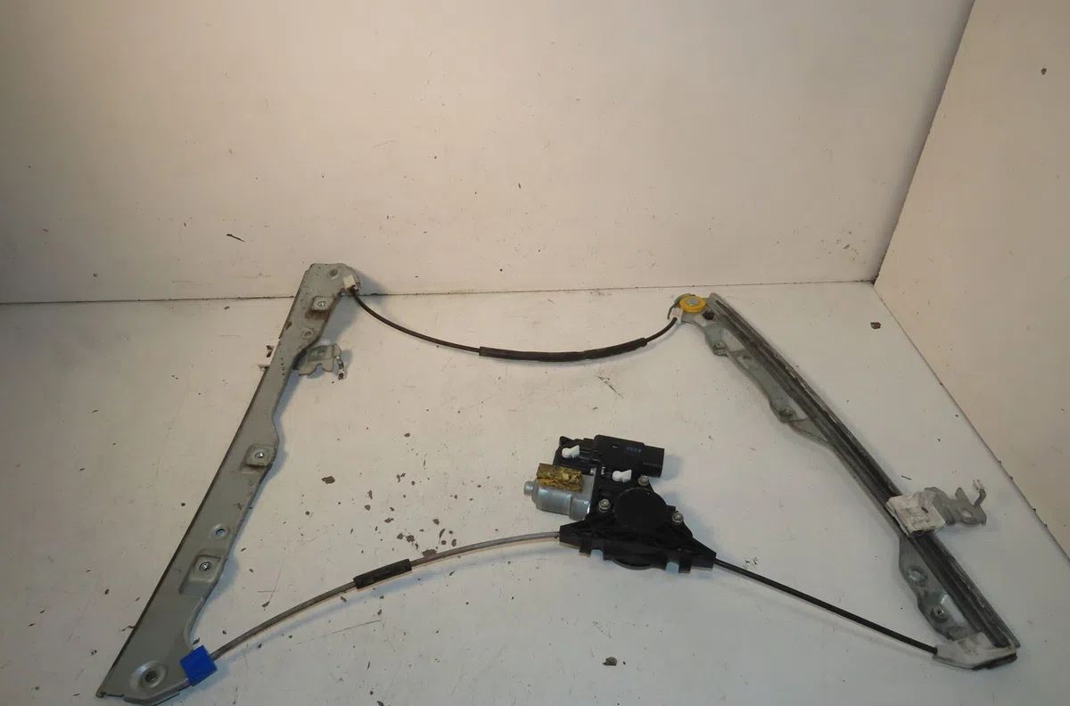 Mecanisme  moteur lève-glace avant droit Renault KOLEOS I (HY_) 2.0 dci (hy0k) (2008) occasion