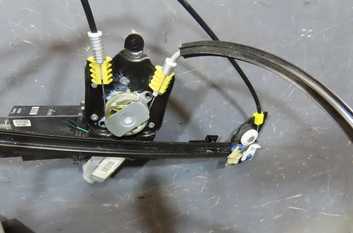 Mecanisme  moteur lève-glace avant droit Renault LAGUNA II (BG0-1_) 2.0 16v (bg00, bg0k, bg0p, bg0w) (2002-2007) 5 porte