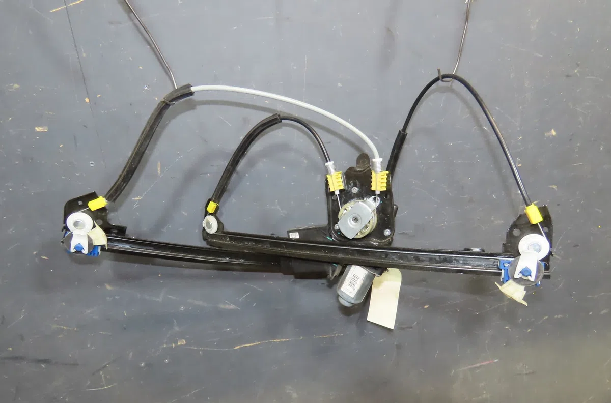 Mecanisme  moteur lève-glace avant droit Renault LAGUNA II (BG0-1_) 2.0 16v (bg00, bg0k, bg0p, bg0w) (2002-2007) 5 porte