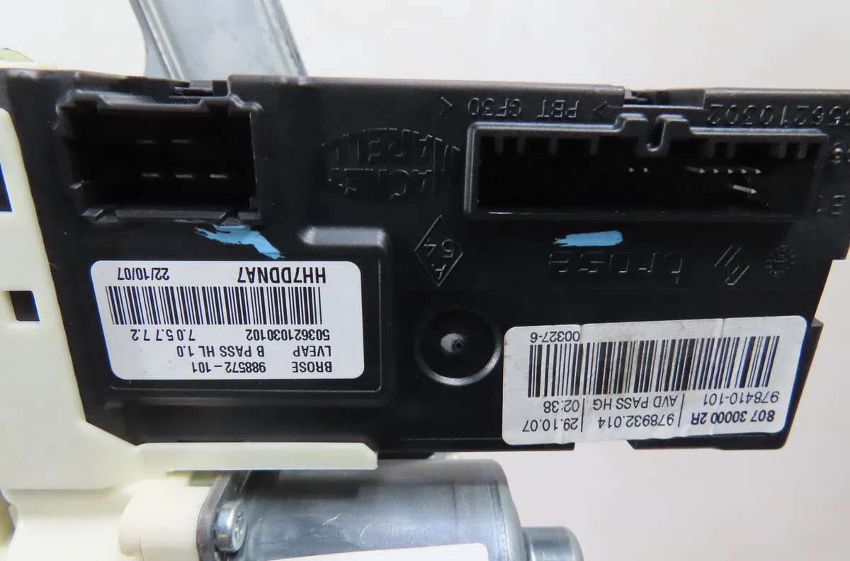 Mecanisme moteur lève-glace avant droit Renault LAGUNA III (BT0-1) 2.0 dci (bt01, bt08, bt09, bt0e, bt0k, bt12, bt1c, b