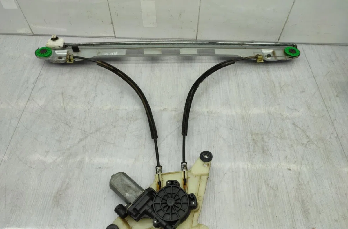 Mecanisme  moteur lève-glace avant droit RENAULT MASTER 3 PHASE 1 occasion