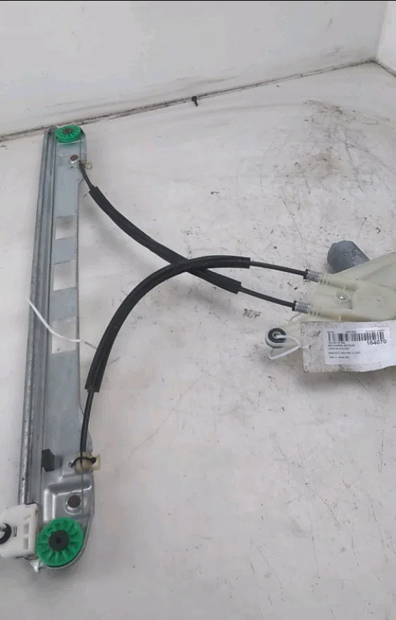 Mecanisme  moteur lève-glace avant droit Renault MASTER III Camionnette (FV) 2.3 dci 150 fwd (fv0f, fv03) (2013) occasio