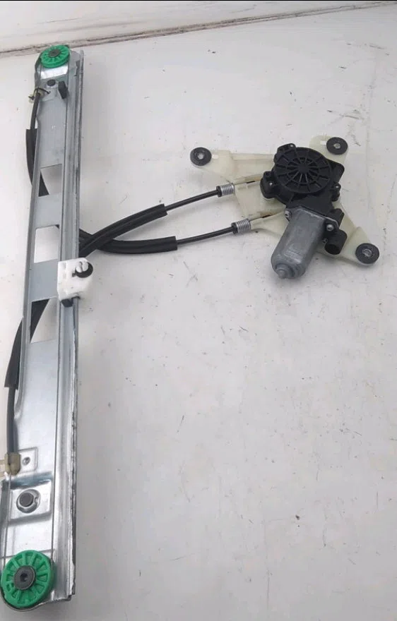 Mecanisme  moteur lève-glace avant droit RENAULT MASTER occasion