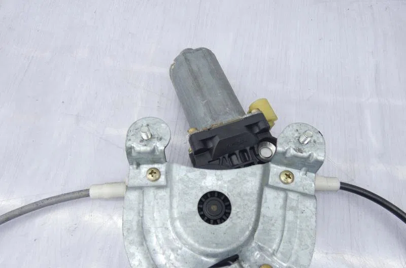Mecanisme  moteur lève-glace avant droit RENAULT MEGANE 1 PHASE 1 occasion