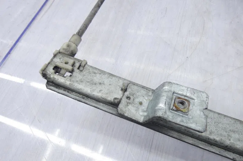 Mecanisme  moteur lève-glace avant droit RENAULT MEGANE 1 PHASE 2 occasion