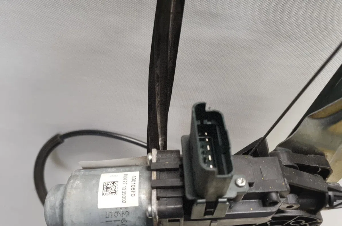 Mecanisme  moteur lève-glace avant droit RENAULT MEGANE 4 PHASE 1 occasion