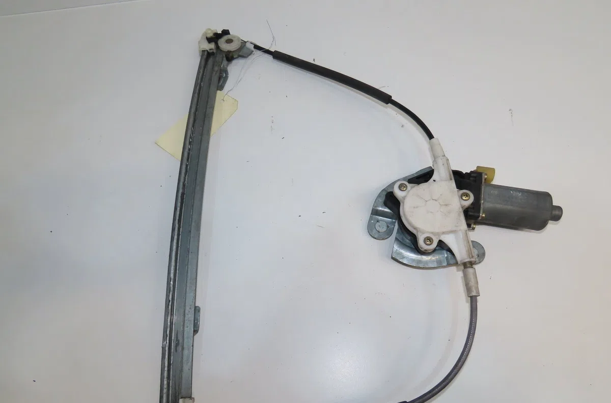 Mecanisme moteur lève-glace avant droit Renault MEGANE I (BA0-1_) 1.4 16v (ba0d, ba1h, ba0w, ba10) (1999-2003) occasion