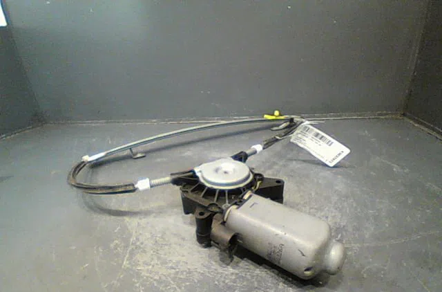 Mecanisme  moteur lève-glace avant droit Renault MEGANE I (BA0-1_) 1.4 e (ba0e, ba0v) (1996-2003) occasion