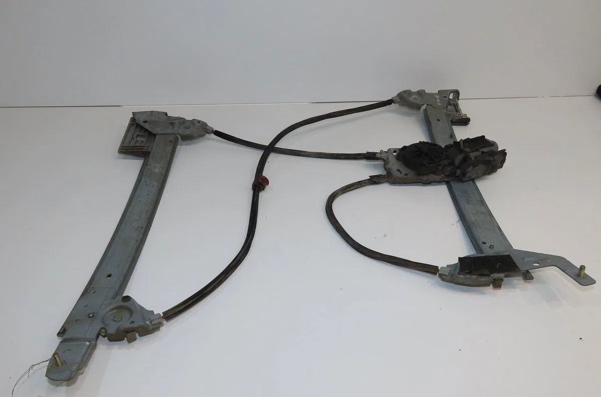 Mecanisme moteur lève-glace avant droit Renault MEGANE II Coupé-Cabriolet (EM0-1_) 1.9 dci (2003-2009) occasion