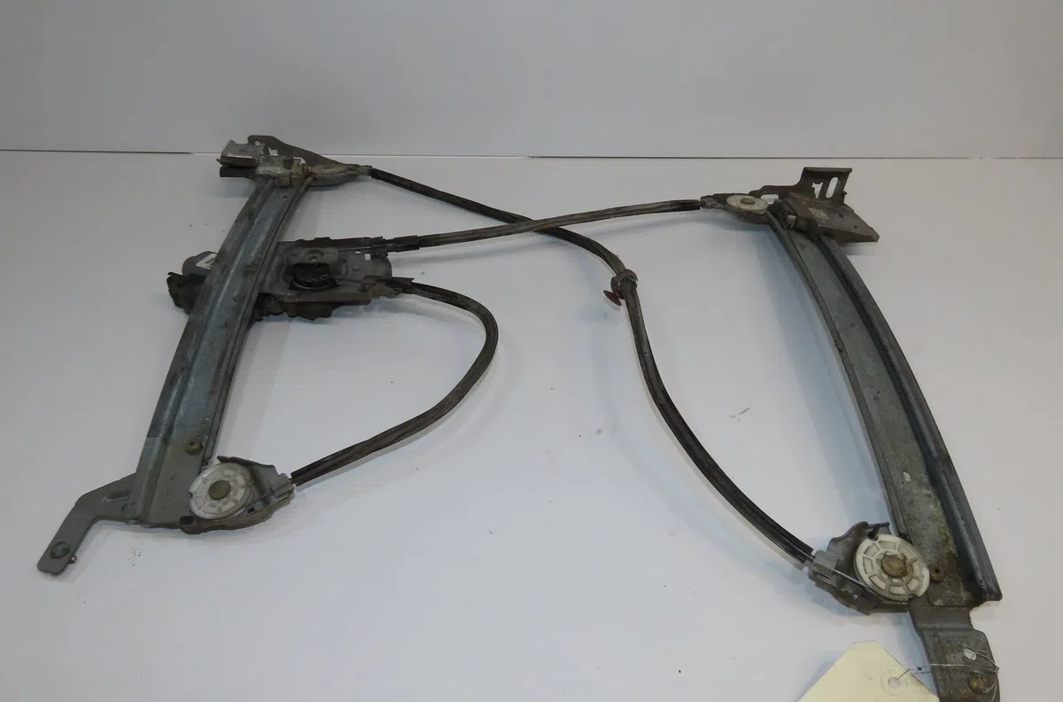 Mecanisme  moteur lève-glace avant droit Renault MEGANE II Coupé-Cabriolet (EM0-1_) 1.9 dci (2003-2009) occasion