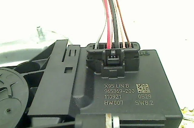 Mecanisme  moteur lève-glace avant droit Renault MEGANE III Coupé (DZ0-1_) 1.5 dci (dz09, dz0d, dz1f, dz1g, dz14, dz29) 