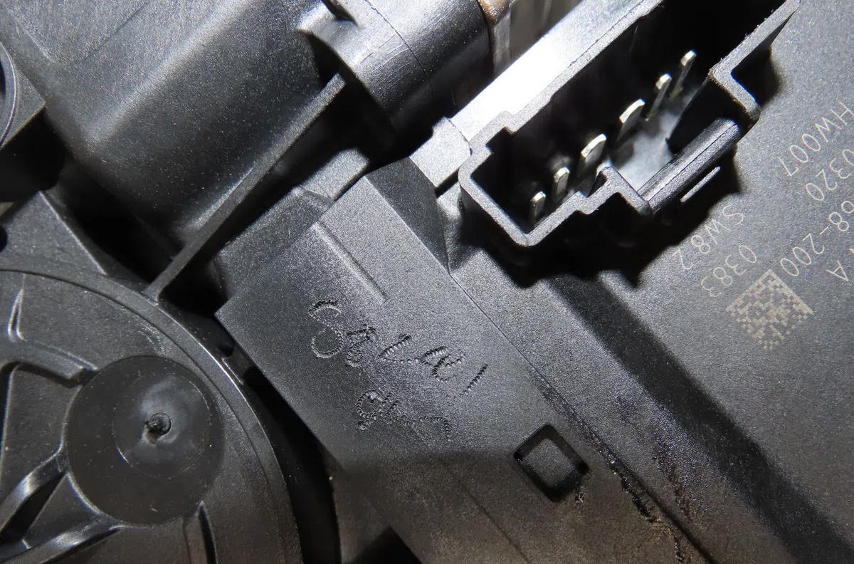 Mecanisme  moteur lève-glace avant droit Renault MEGANE III Grandtour (KZ0-1) 1.6 dci (kz00, kz12, kz13) (2011) occasion
