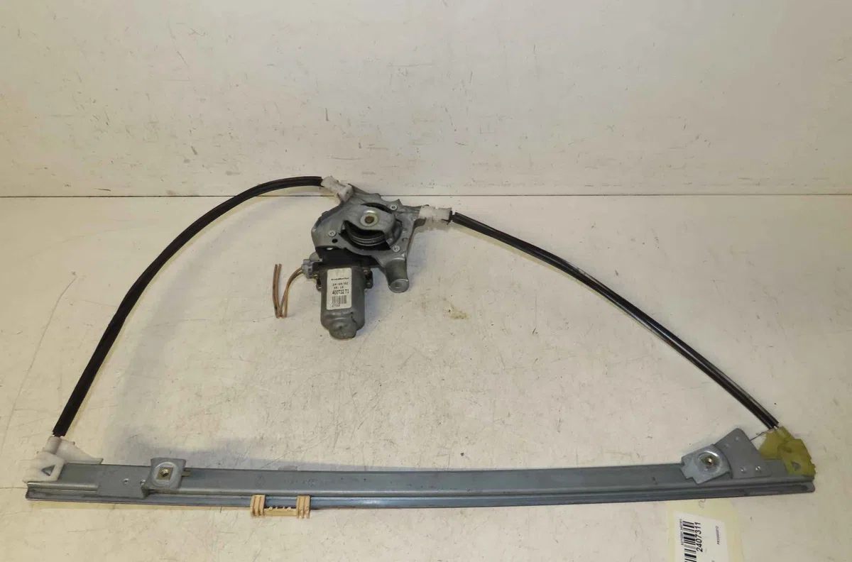 Mecanisme  moteur lève-glace avant droit RENAULT SCENIC  I occasion
