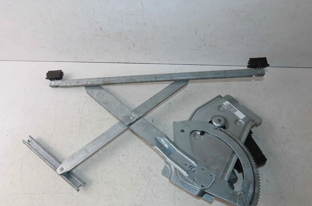 Mecanisme  moteur lève-glace avant droit RENAULT SCENIC III occasion