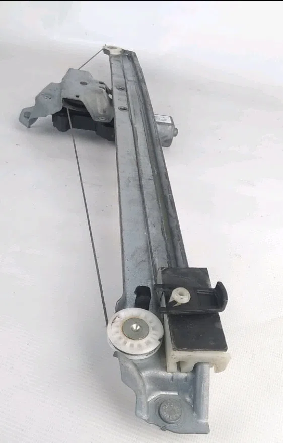 Mecanisme  moteur lève-glace avant droit Renault TRAFIC III Camionnette (FG_) 1.6 dci 95 (fgmj, fgmr) (2015) occasion