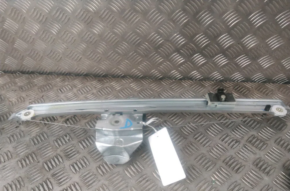 Mecanisme  moteur lève-glace avant droit Renault TRAFIC III Camionnette (FG_) 2.0 dci 120 (fgmn) (2019) occasion