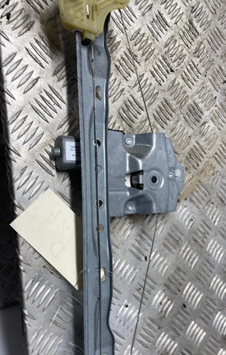 Mecanisme  moteur lève-glace avant droit RENAULT TWINGO 3 PHASE 1 occasion