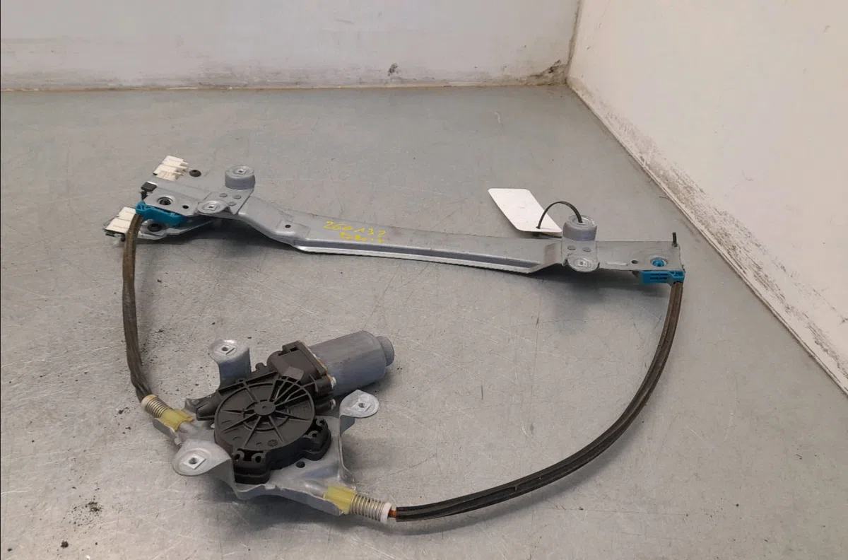 Mecanisme  moteur lève-glace avant droit Renault TWINGO II (CN0_) 1.2 16v (cn04, cn0a, cn0b) (2007-2014) 3 portes occasi