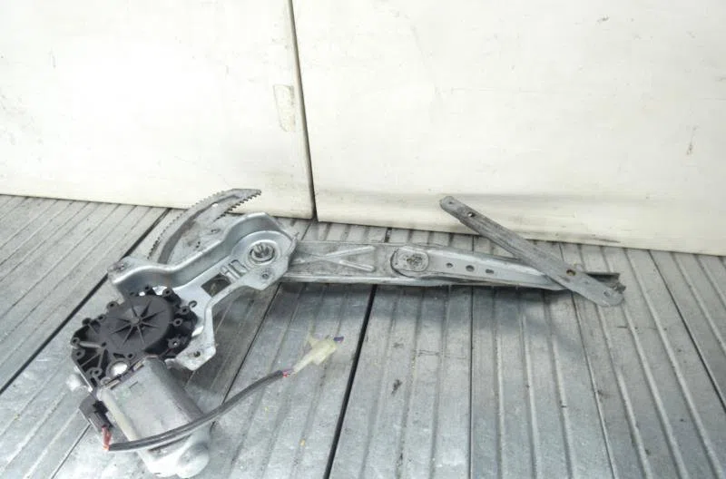Mecanisme  moteur lève-glace avant droit ROVER 200 2 occasion