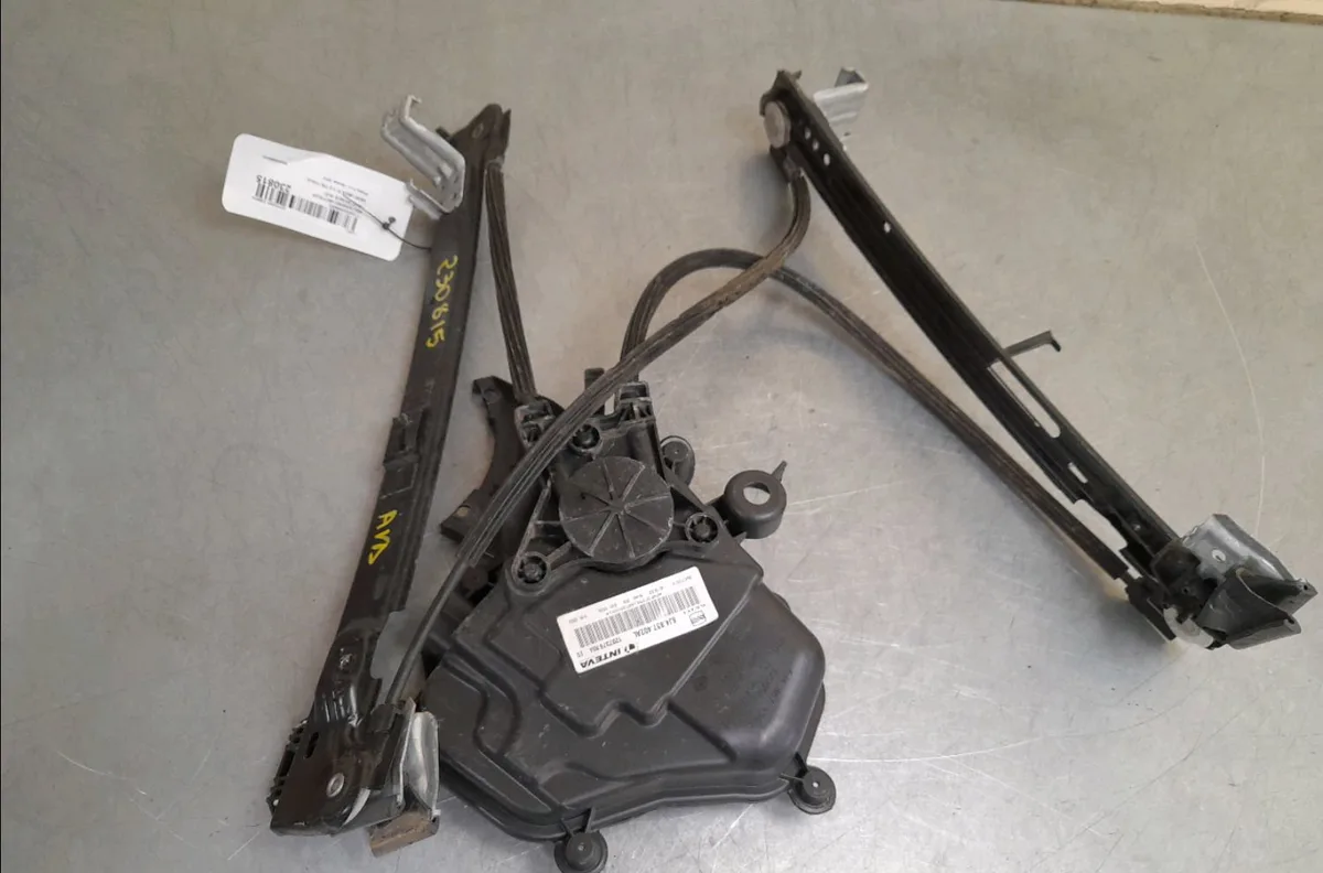 Mecanisme  moteur lève-glace avant droit Seat IBIZA IV (6J5, 6P1) 1.2 tsi (2010-2012) occasion