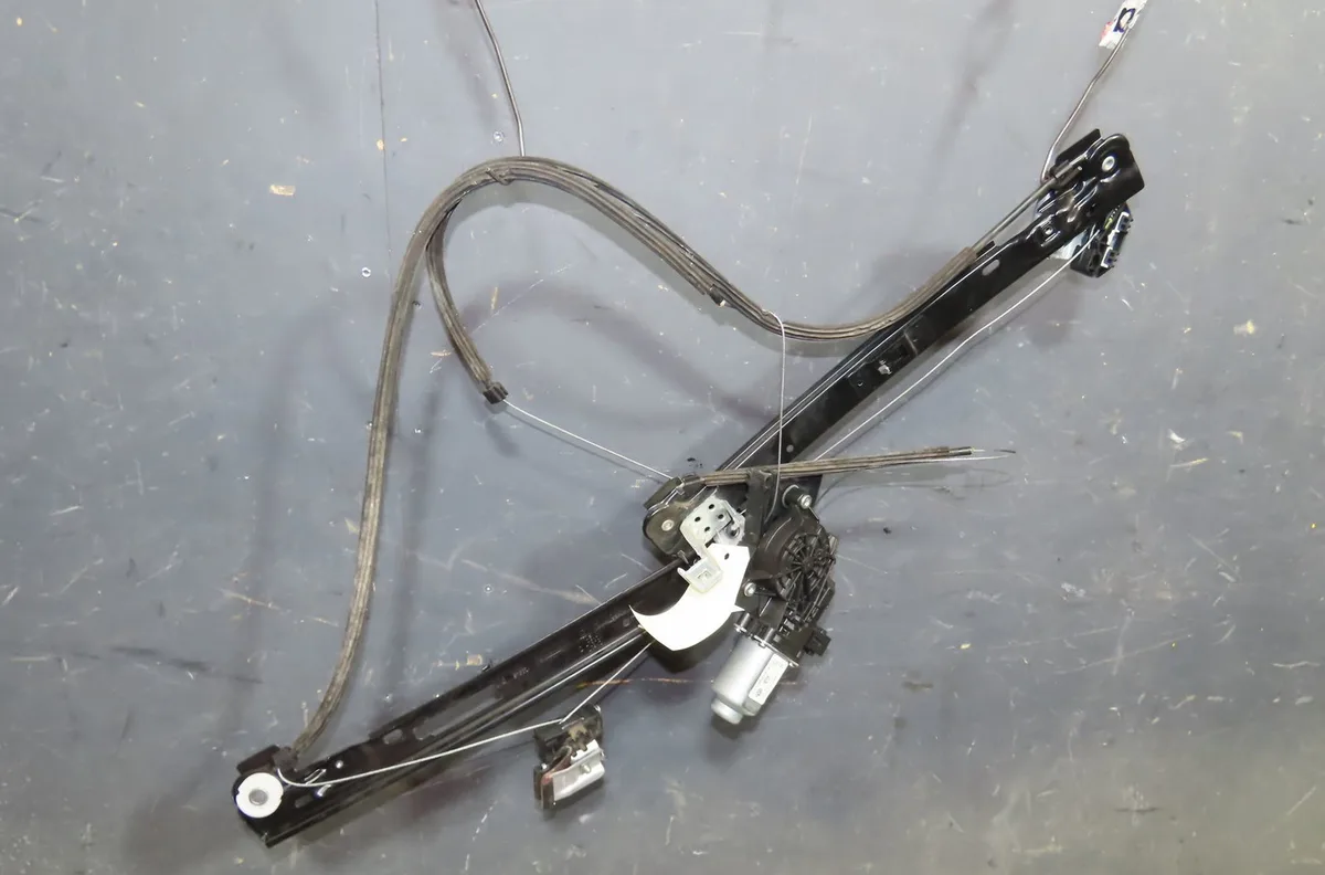 Mecanisme moteur lève-glace avant droit Seat IBIZA IV (6J5, 6P1) 1.4 (2008-2015) occasion