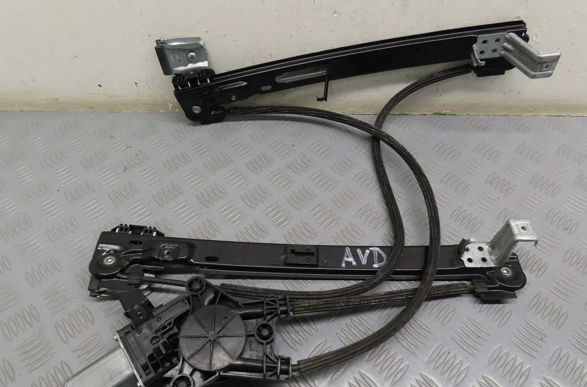 Mecanisme  moteur lève-glace avant droit Seat IBIZA IV (6J5, 6P1) 2.0 tdi (2010-2015) occasion