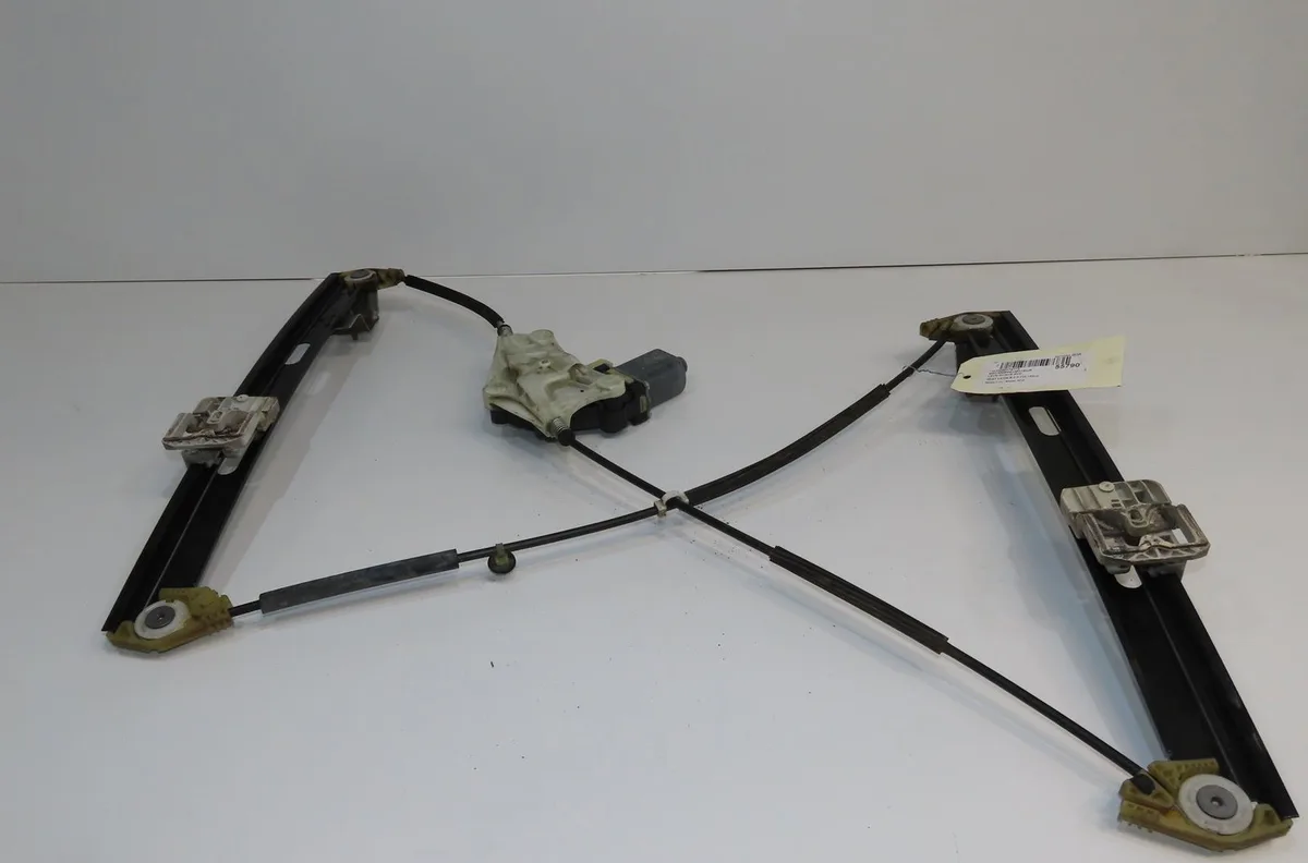 Mecanisme moteur lève-glace avant droit Seat LEON (5F1) 2.0 tdi (2012-2020) 5 portes occasion