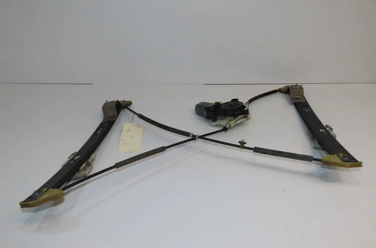 Mecanisme  moteur lève-glace avant droit Seat LEON (5F1) 2.0 tdi (2012-2020) 5 portes occasion