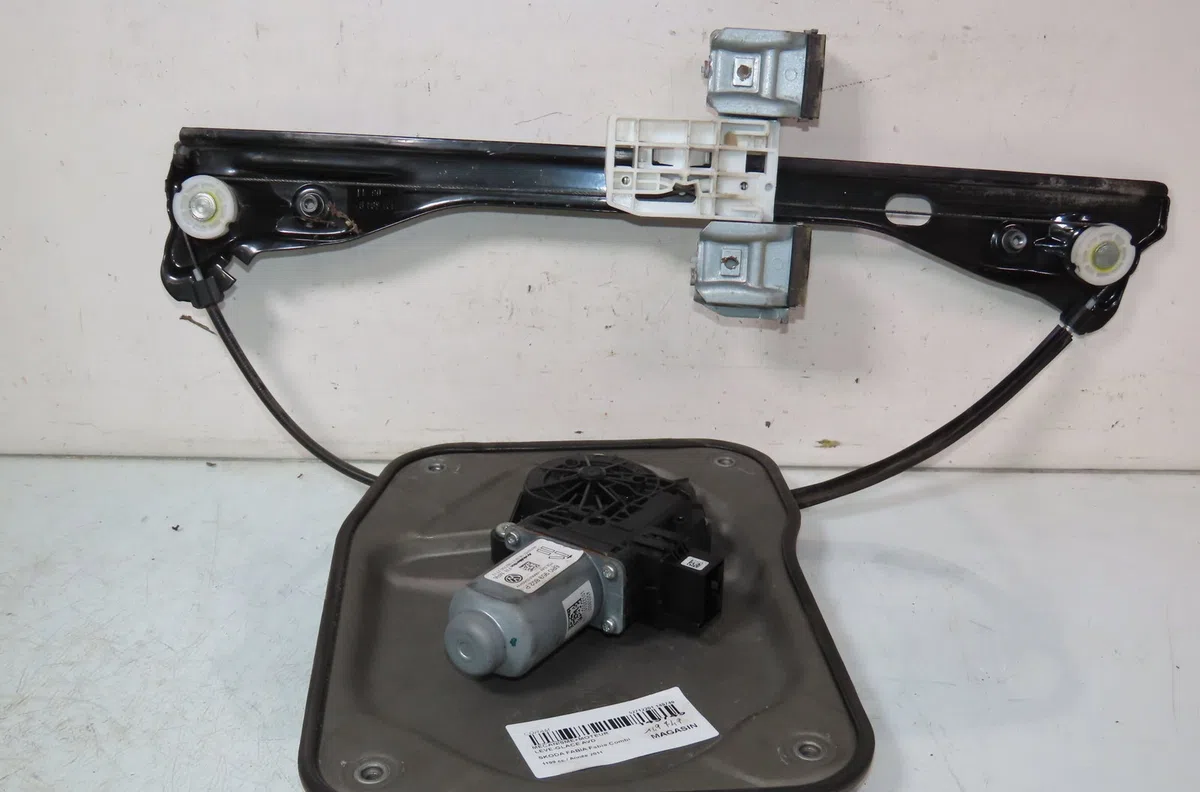 Mecanisme moteur lève-glace avant droit Skoda FABIA II Combi (545) 1.2 tdi (2010-2014) occasion