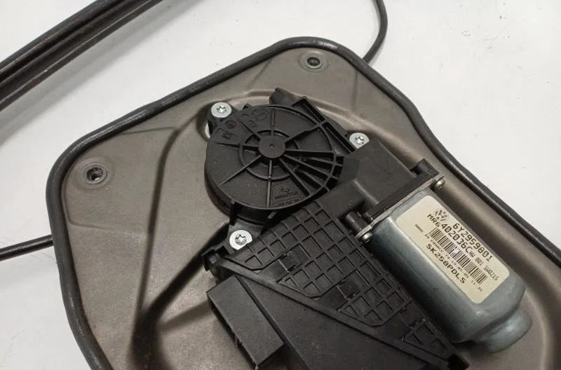 Mecanisme  moteur lève-glace avant droit SKODA ROOMSTER PHASE 1 occasion