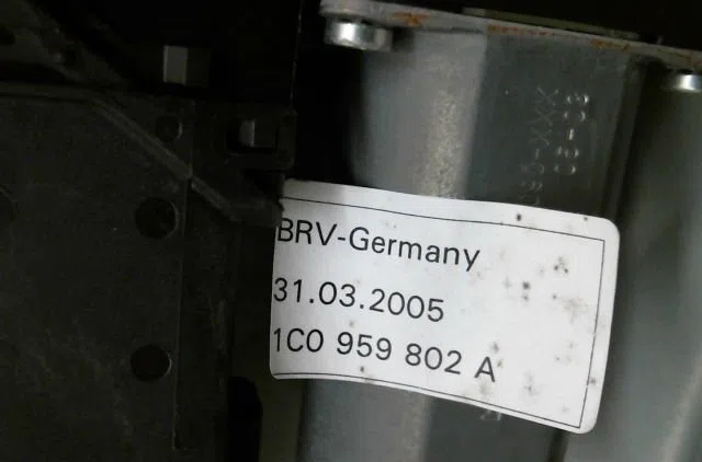 Mecanisme  moteur lève-glace avant droit SKODA SUPERB occasion