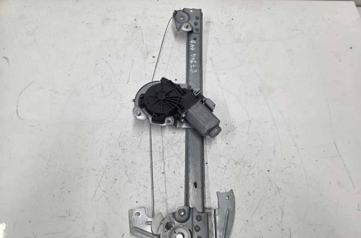 Mecanisme  moteur lève-glace avant droit TOYOTA AYGO 1 PHASE 2 occasion