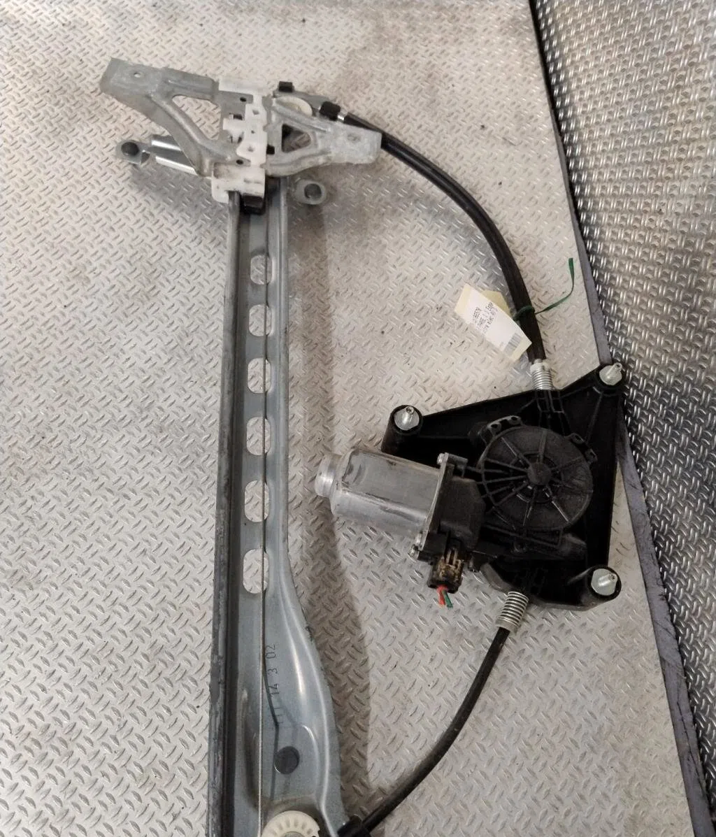 Mecanisme moteur lève-glace avant droit TOYOTA AYGO 2 AYGO 2 PHASE 1 occasion