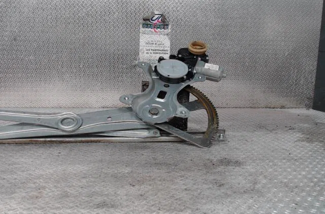 Mecanisme moteur lève-glace avant droit TOYOTA COROLLA VERSO 2 COROLLA VERSO 2 PHASE 2 occasion