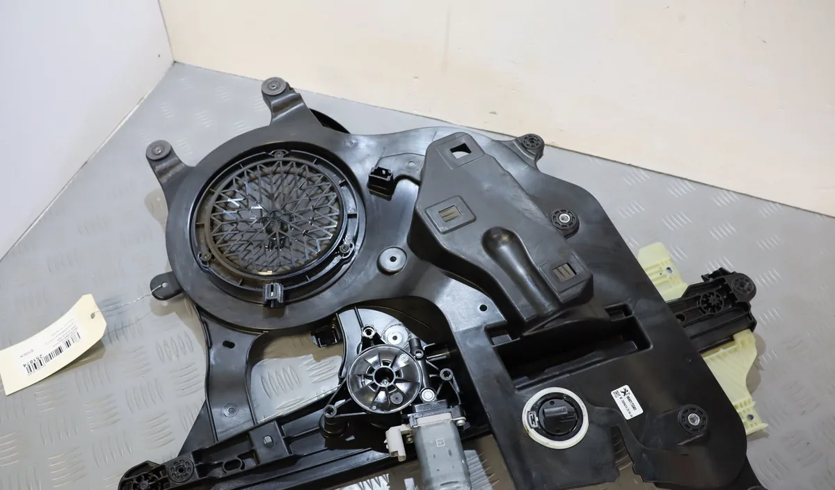 Mecanisme moteur lève-glace avant droit Toyota PROACE CITY VERSO Monospace 1.2 vvt-i 110 (bkynn) (2019) occasion