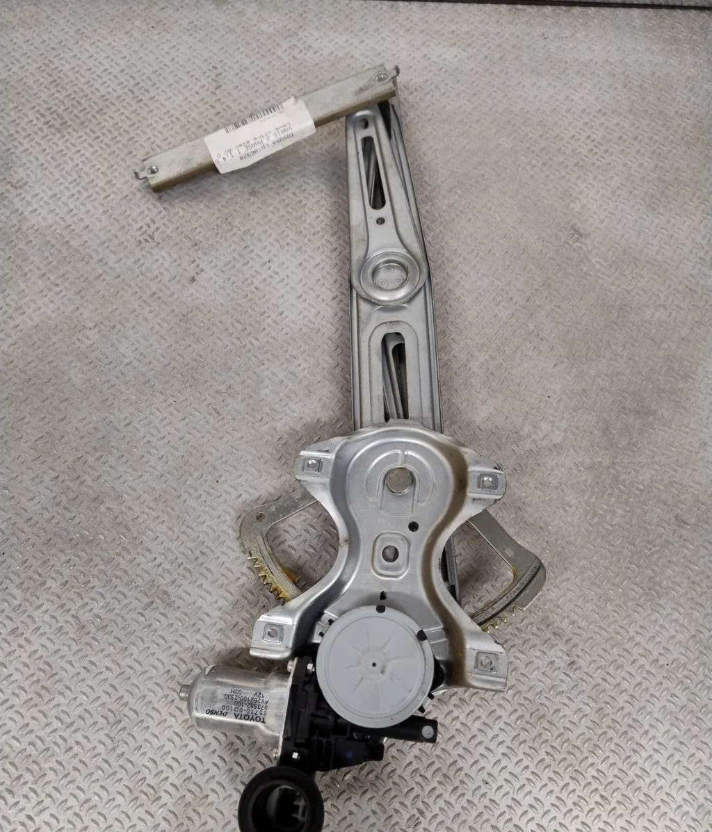 Mecanisme moteur lève-glace avant droit TOYOTA YARIS 2 YARIS 2 PHASE 1 occasion