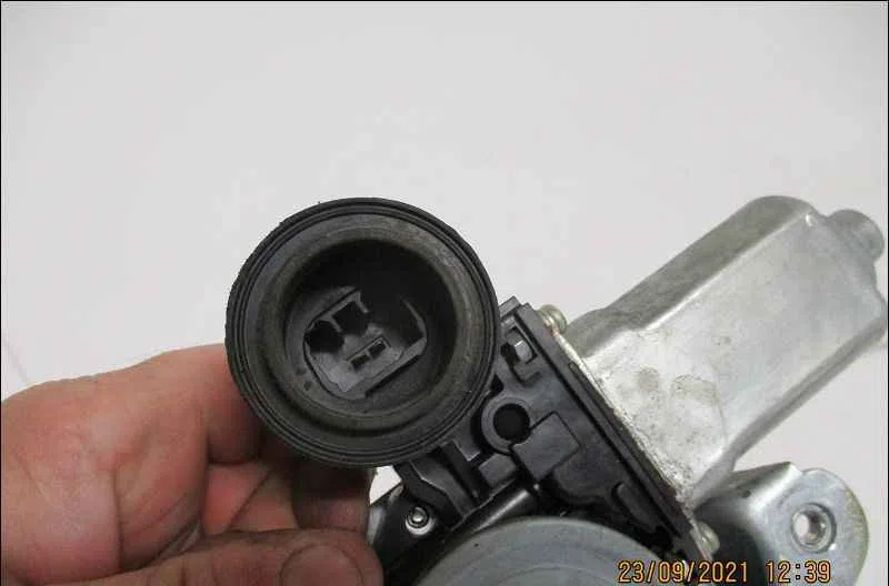 Mecanisme  moteur lève-glace avant droit TOYOTA YARIS I occasion