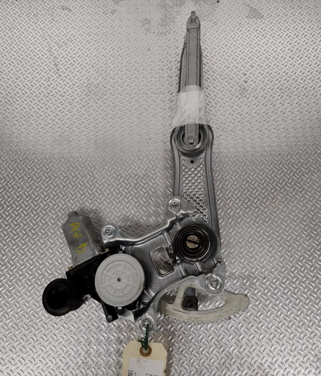 Mecanisme moteur lève-glace avant droit Toyota YARIS (_P1_) 1.3 (ncp10_, scp12_) (1999-2005) occasion
