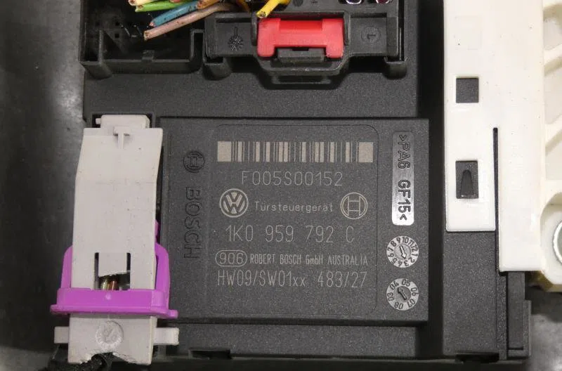 Mecanisme  moteur lève-glace avant droit VOLKSWAGEN GOLF 5 occasion