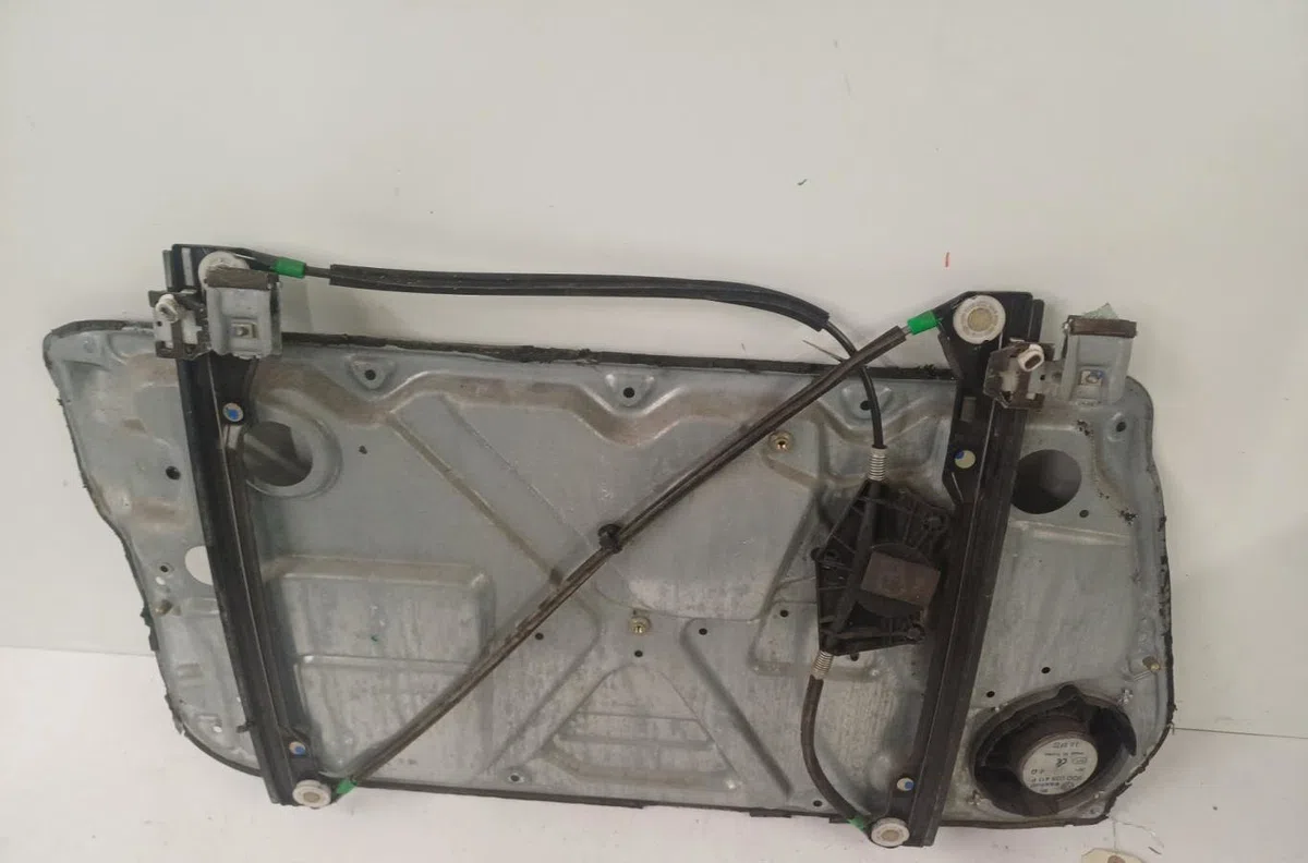 Mecanisme  moteur lève-glace avant droit Volkswagen NEW BEETLE (9C1, 1C1) 1.9 tdi (1998-2004) occasion