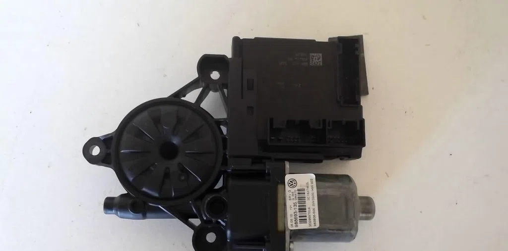 Mecanisme  moteur lève-glace avant droit Volkswagen PASSAT B6 Variant (3C5) 1.6 tdi (2009-2010) occasion