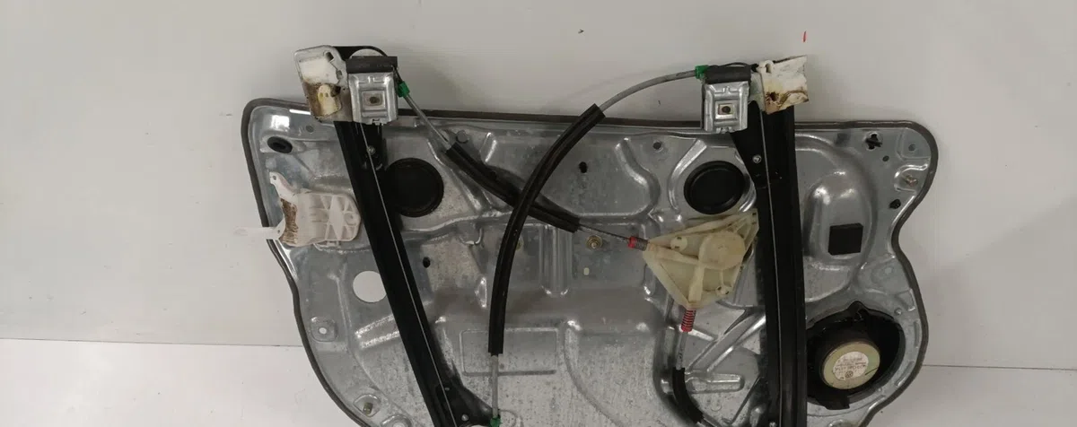 Mecanisme  moteur lève-glace avant droit Volkswagen POLO (9N_, 9A_) 1.2 (2002-2007) 5 portes occasion