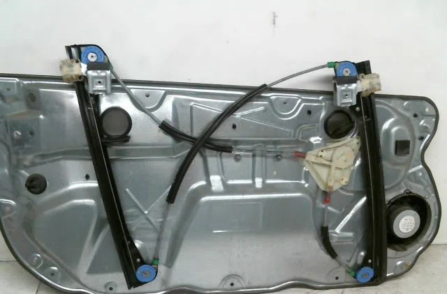 Mecanisme  moteur lève-glace avant droit Volkswagen POLO (9N_, 9A_) 1.2 (2002-2007) occasion