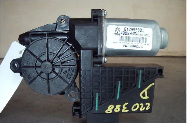Mecanisme moteur lève-glace avant droit Volkswagen POLO (9N_, 9A_) 1.4 16v (2001-2008) occasion
