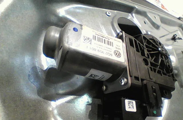 Mecanisme  moteur lève-glace avant droit Volkswagen POLO (9N_, 9A_) 1.9 tdi (2001-2009) 5 portes occasion